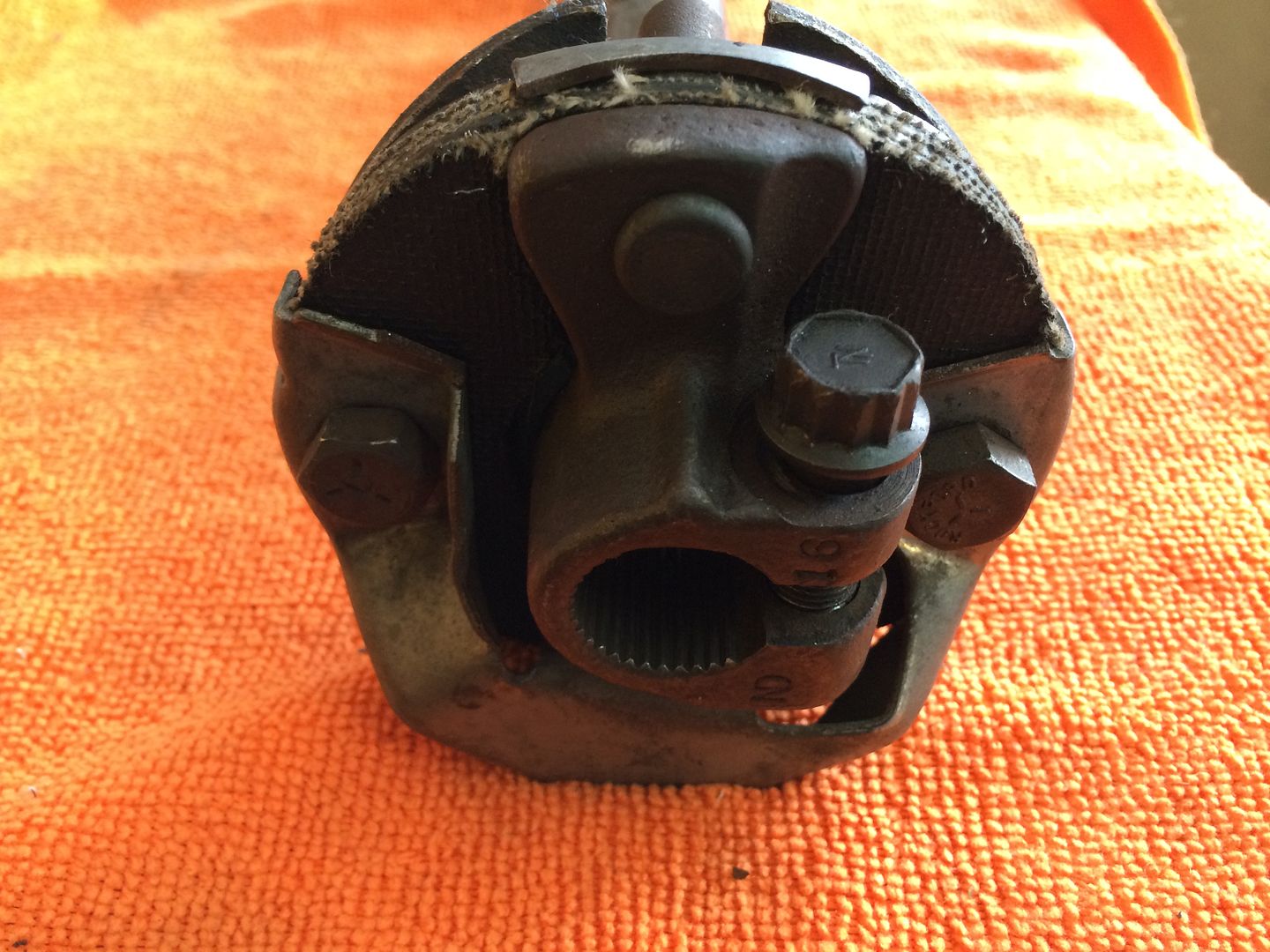 Steering wheel upside down. Really??? Team Camaro Tech